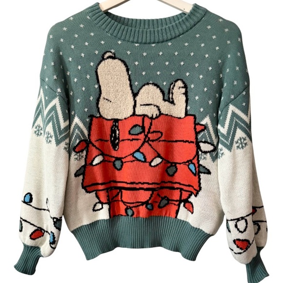Peanuts Sweaters - Festive Green and Red Women's Sweater